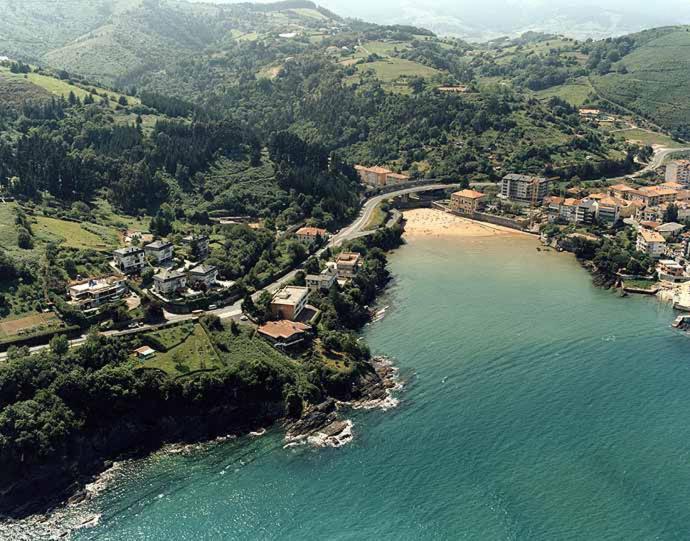 Апартаменты Plazuela Sta Catalina II En Mundaka Con Parking By Kabia Gestion Экстерьер фото